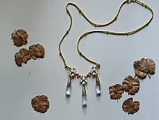 Kusumaprabha . कुसुमांप्रभा | Designer Glass Necklace - White