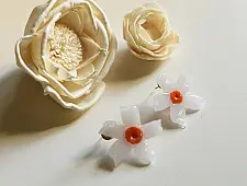 Kusumaprabha . कुसुमांप्रभा ✦ Handmade Glass Earring - Shiuli Flower