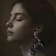 Kusumaprabha . कुसुमांप्रभा | Designer Glass Earring - 19