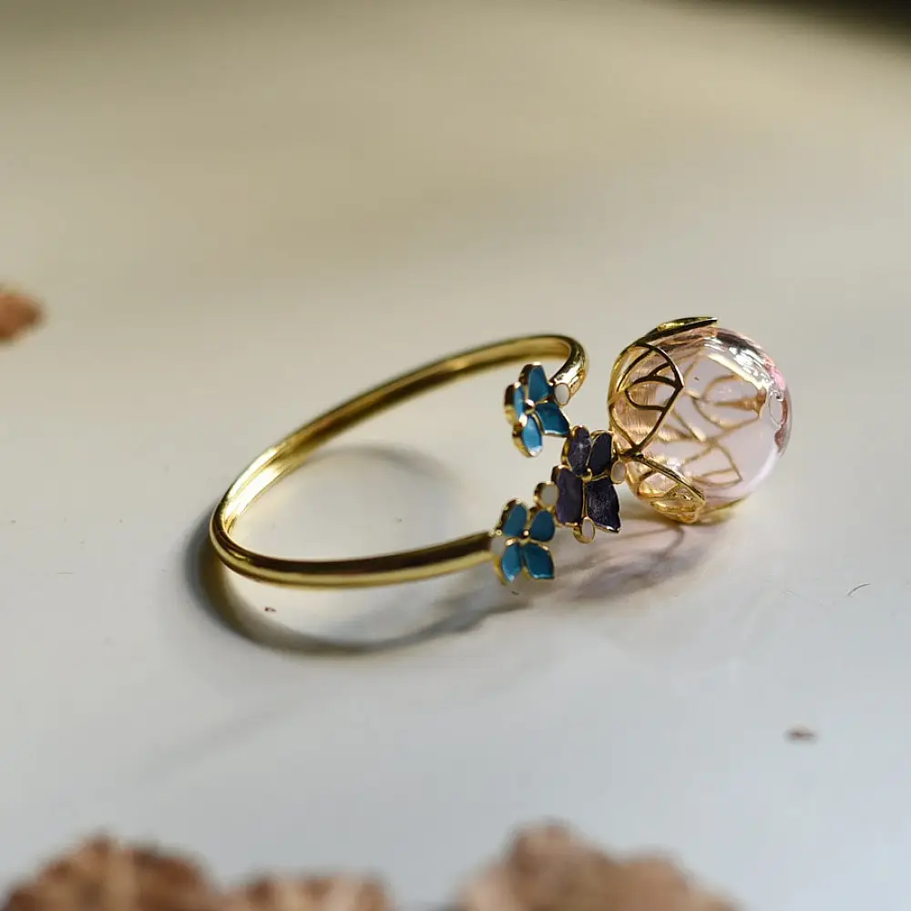 online Designer Glass Hydrangea Bracelet