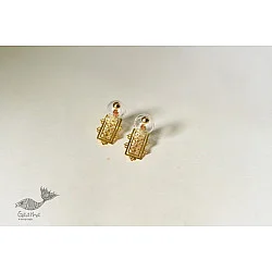 Kusumaprabha . कुसुमांप्रभा ✤ Handmade Designer Glass Earring - Transparent and Golden