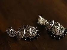 इशाना ✽ White Metal ✽ Earring 15