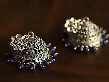 इशाना ✽ White Metal ✽ Earring 2