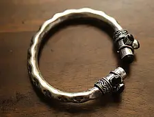 इशाना ✽ White Metal ✽ Kada ( Single Piece ) 30