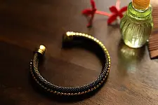 इशाना ✽ White Metal ✽ Kada 28