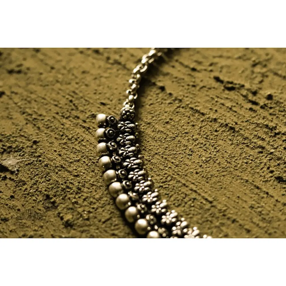 धरा ✽ Antique Finish White Metal ✽ Necklace { 40 }