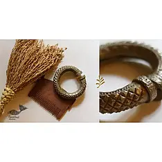 Kanupriya ~ Handmade Bharwadi Kadaa ( Hollow Kada - 2.5 inch)