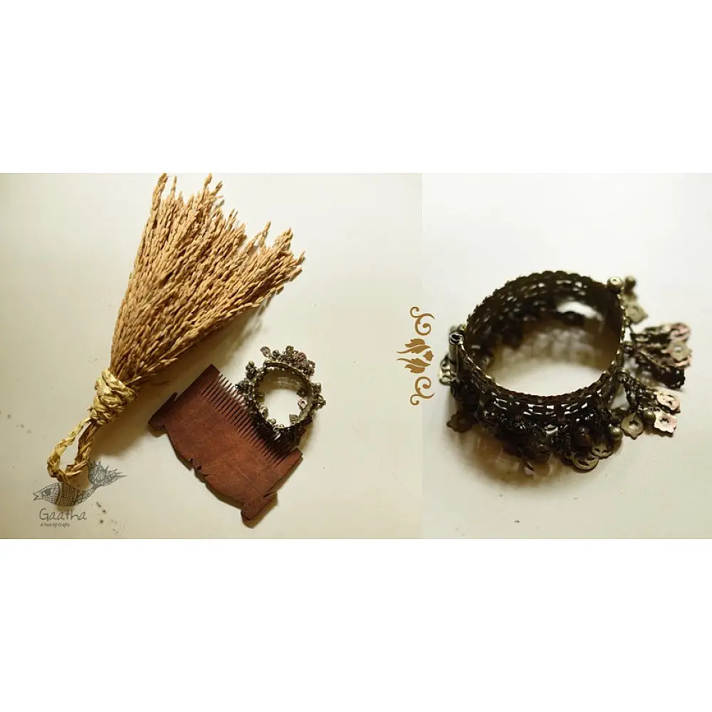 shop Vintage Jhumar Folding Kada
