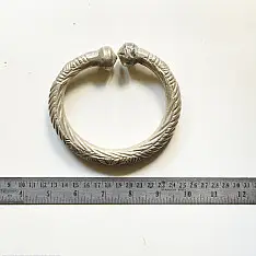 Kanupriya ⁑ Vintage Ankle Kada (Hollow Kada)