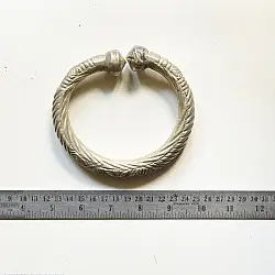 Kanupriya ⁑ Vintage Ankle Kada (Hollow Kada)