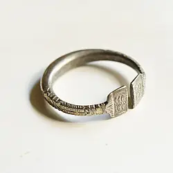 Kanupriya ⁑ Vintage Trible Ankle Solid Kada