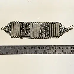 Kanupriya ꙰ Handmade Antiquefinish Bracelet