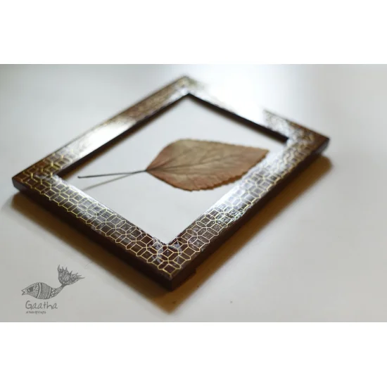 shop Wood Inlay with Brass Wire ~ Tarkashi Photo Frame