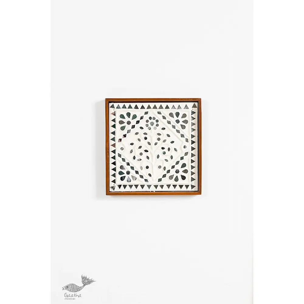 shop Mud Frame With Geometric Composition