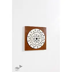 Decor The Wall | Mud Frame With Geometric Composition