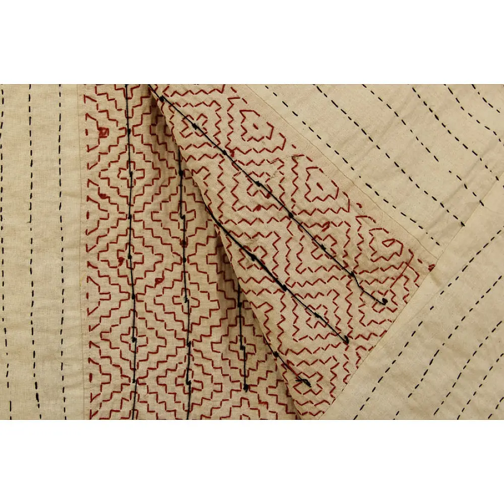 Dhadki ⚏ Kutchi Quilt ⚏ Bedspread . B