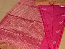 लिहाज़ ✥ Mubarakpur Handloom Saree ✥ 10
