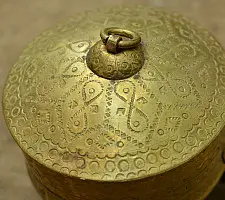 Ahar ✽ Brass ~ 4.5" x 3.5" x 3.5"  Mukhwas Box