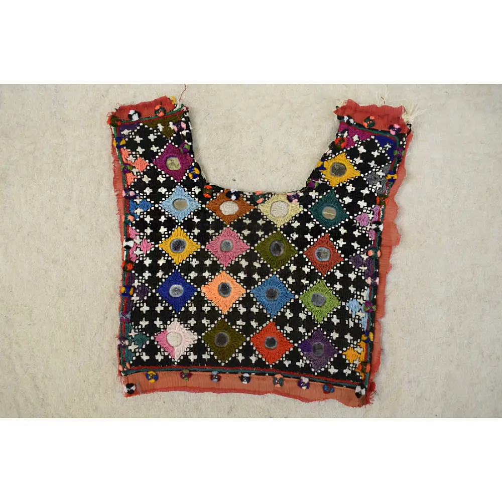 Sanay ✽ Hand Embroidered Antique Pieces ✽ 7