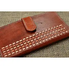 Itsy-bitsy! ❖ Kutchi Leather Purse { 1 }
