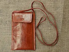 Itsy-bitsy! ❖ Kutchi Leather Purse { Mobile } { 4 }
