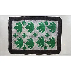 Kashmiri Namda ~ Chinar leaves (3' X 2'3'')