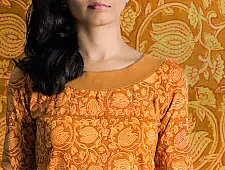 Lotuses and vines ~ Gaamthi tshirt