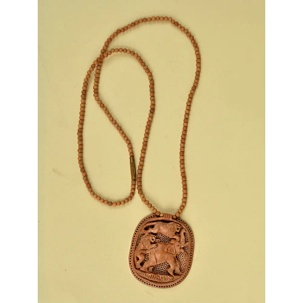 Kadam ♣ Wooden Neckpieces { n }