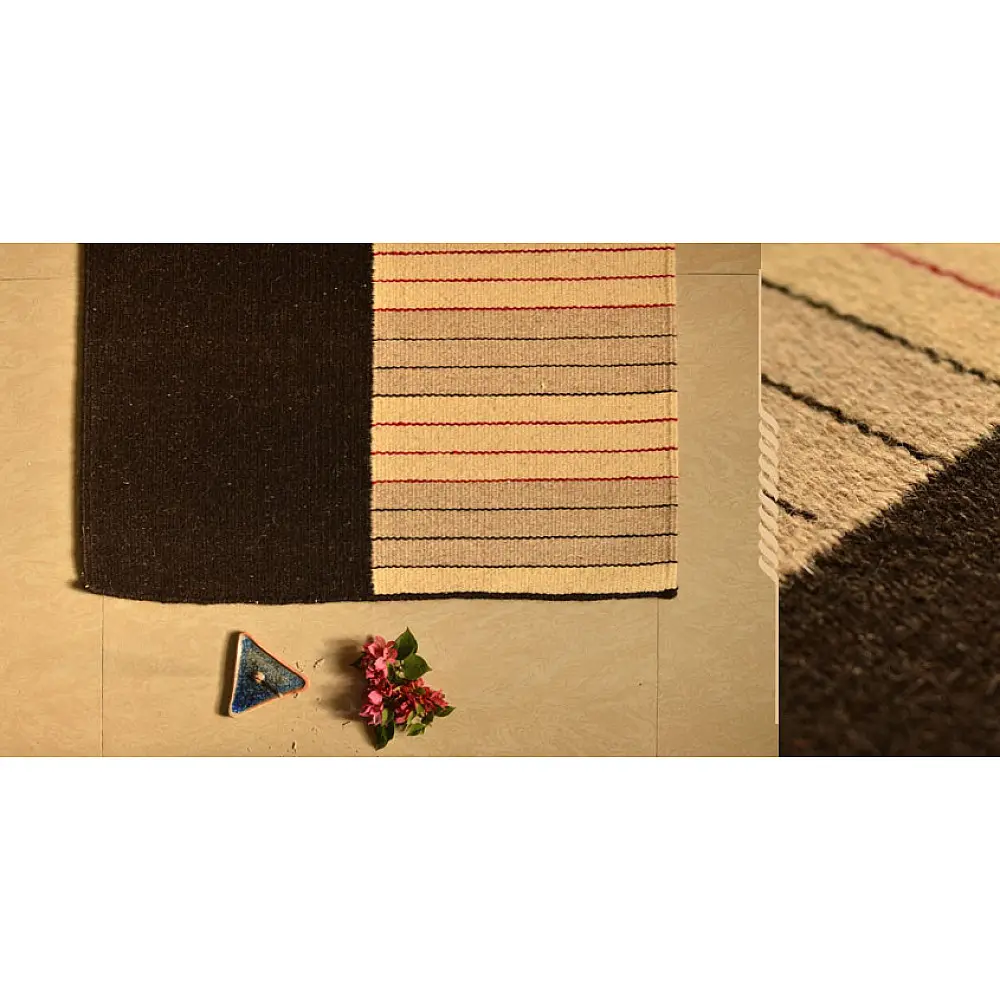 ध्यान ⚛ Woolen Aasan ⚛ O { 2 X 2 }