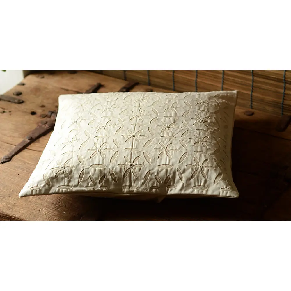Applique Cushion ~ 4