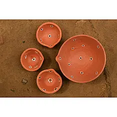 Diya { 1 Large + 3 Small Diya }
