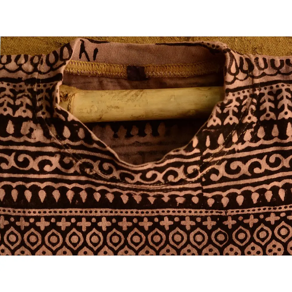 Jawariya . Block printed . T-shirt ~  { For Kids }