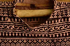 Jawariya . Block printed . T-shirt ~  { For Kids }