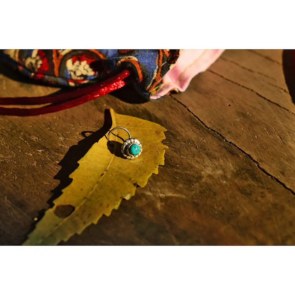 Nose pin ~ Turquoise ( A )