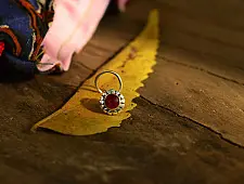 Nose pin ~ Rani ( B )