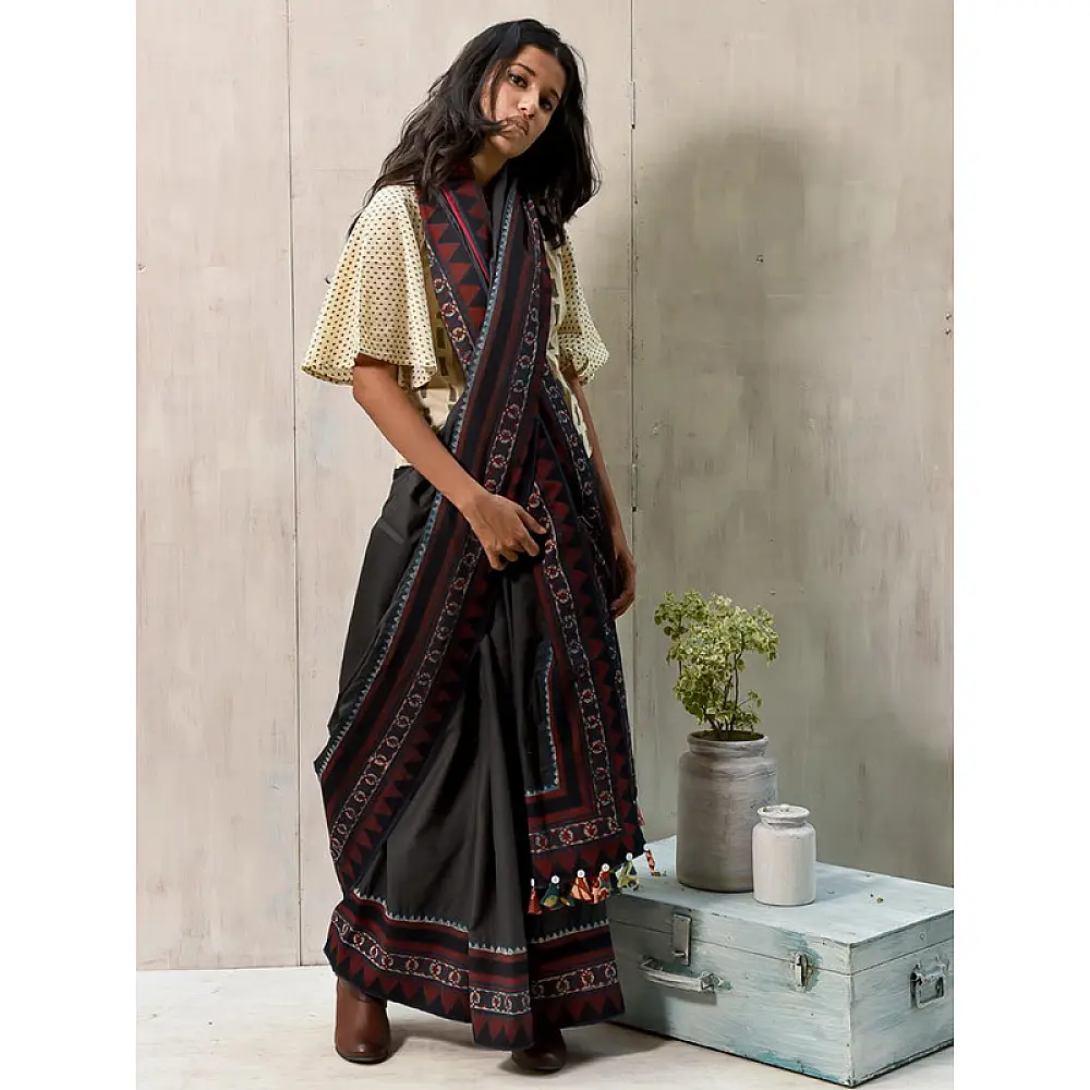 नीलाम्बरी ✤ Handblock Printed . Natural Dyed ✤ Cotton Saree ✤ 26