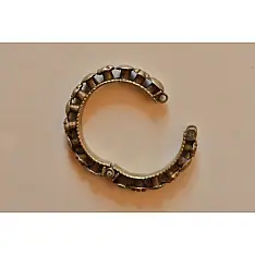 Kanupriya ~ Vintage Bangle { 1.7 inch }