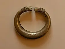 Kanupriya ~ Vintage Light Weight Kada