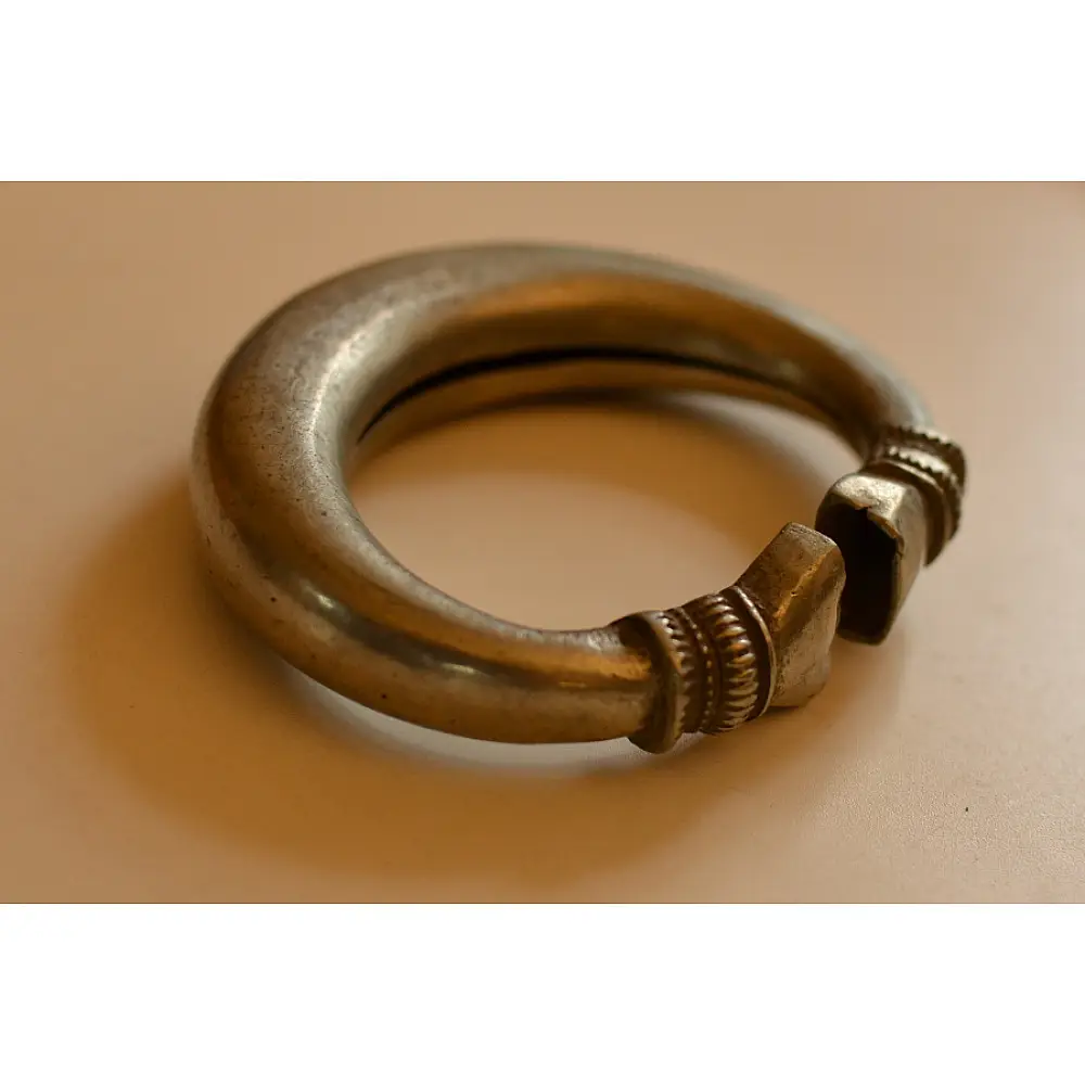 shop Vintage Light Weight Kada
