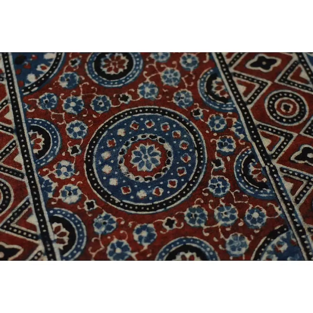 मृणालिनी ☘ Mul Cotton ☘ Ajrakh Bandhani Saree ~ 2