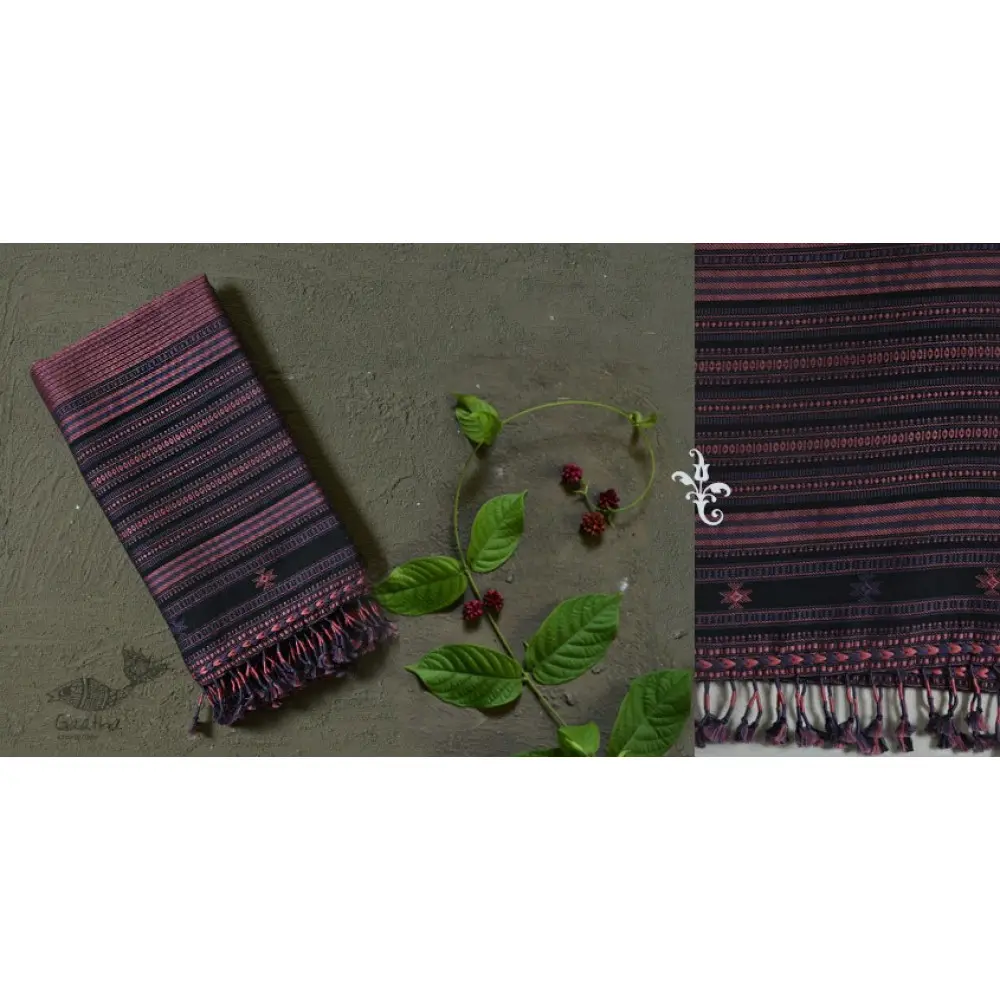 Handwoven cotton bhujodi weaving stoles from kutch
