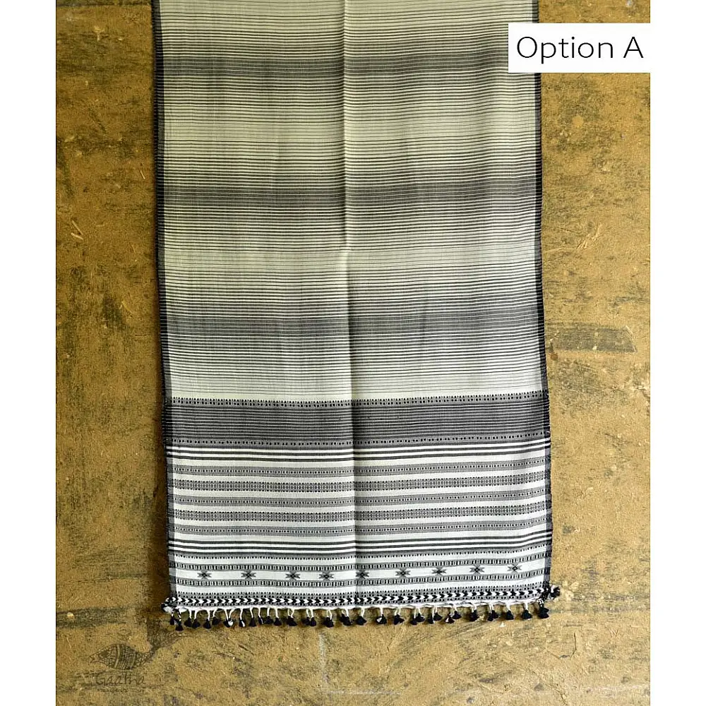 Handwoven kala cotton bhujodi weaving stoles from kutch