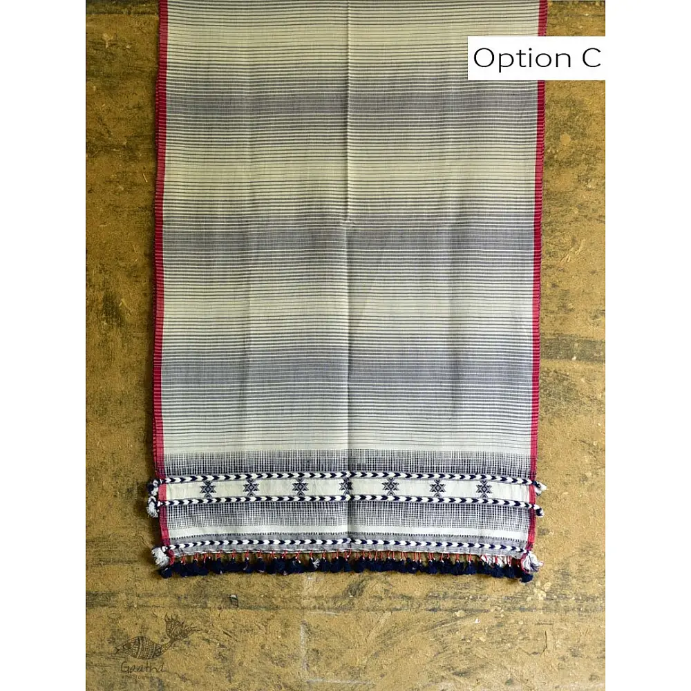 Handwoven kala cotton bhujodi weaving stoles from kutch