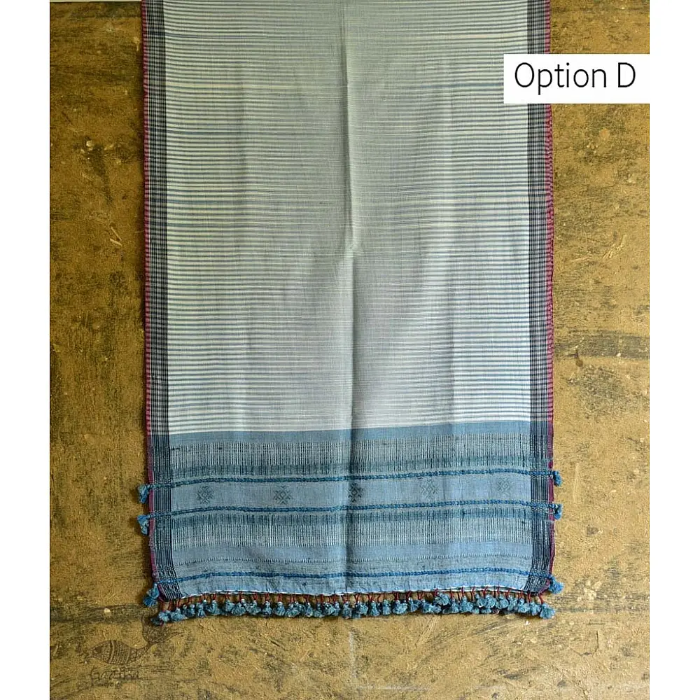 Handwoven kala cotton bhujodi weaving stoles from kutch