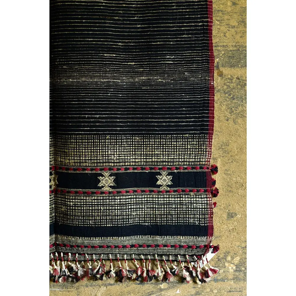 Handwoven Cotton & tussar silk bhujodi weaving stoles from kutch