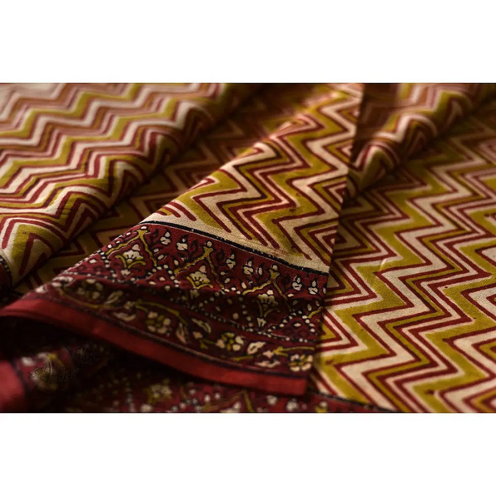 Eshana | Gaamthi Print . Natural Color . Saree | 5