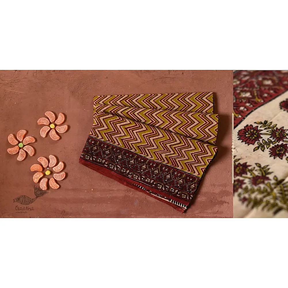 Eshana | Gaamthi Print . Natural Color . Saree | 5