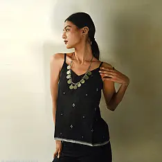 Itr .  Jamdani Cotton Handloom Top | Black 