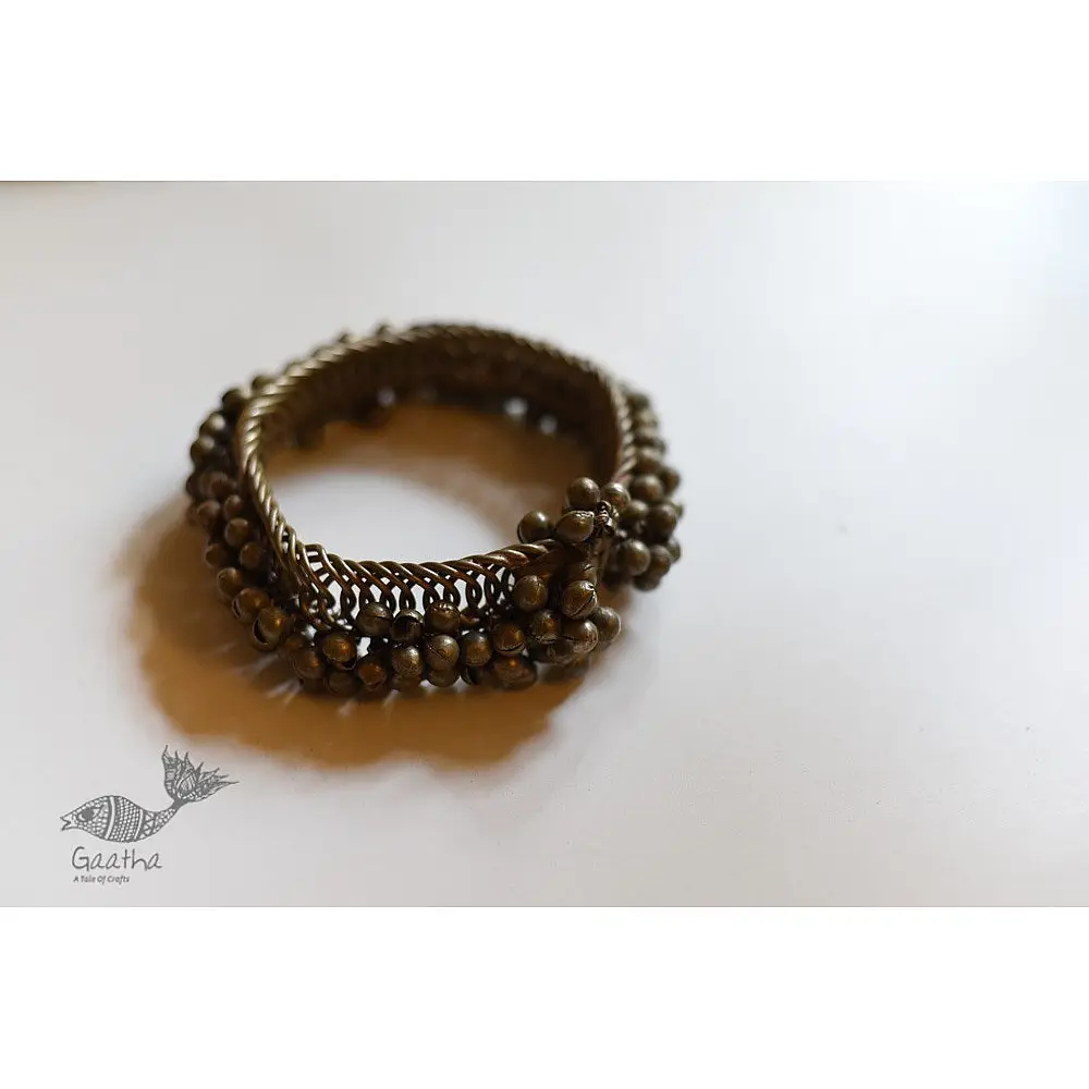shop Handmade White Metal Antique Payal (Single Piece) 