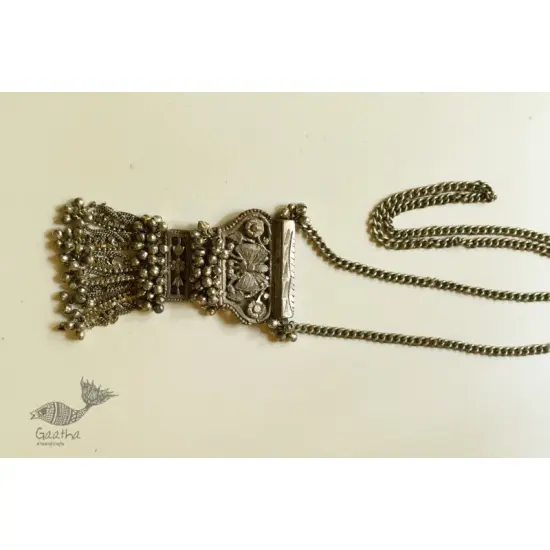 shop Handmade Vintage Jewelry -  Long Necklace